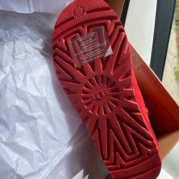 UGG CLASSIC SAMBA RED SUEDE MINI SIDE LOGO BOOTS - Picture 16 of 16